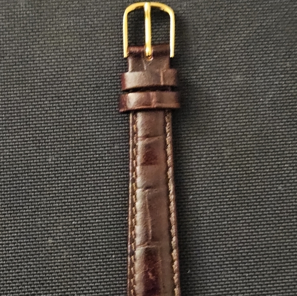 VINTAGE NWOT COLLECTIBLE DISNEY MICKEY MOUSE WATCH - Picture 6 of 6